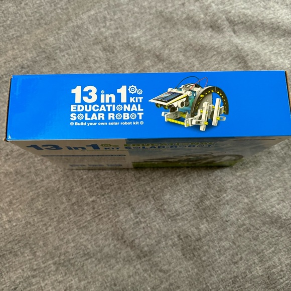 Solar Robot building kit NEW - Picture 3 of 11